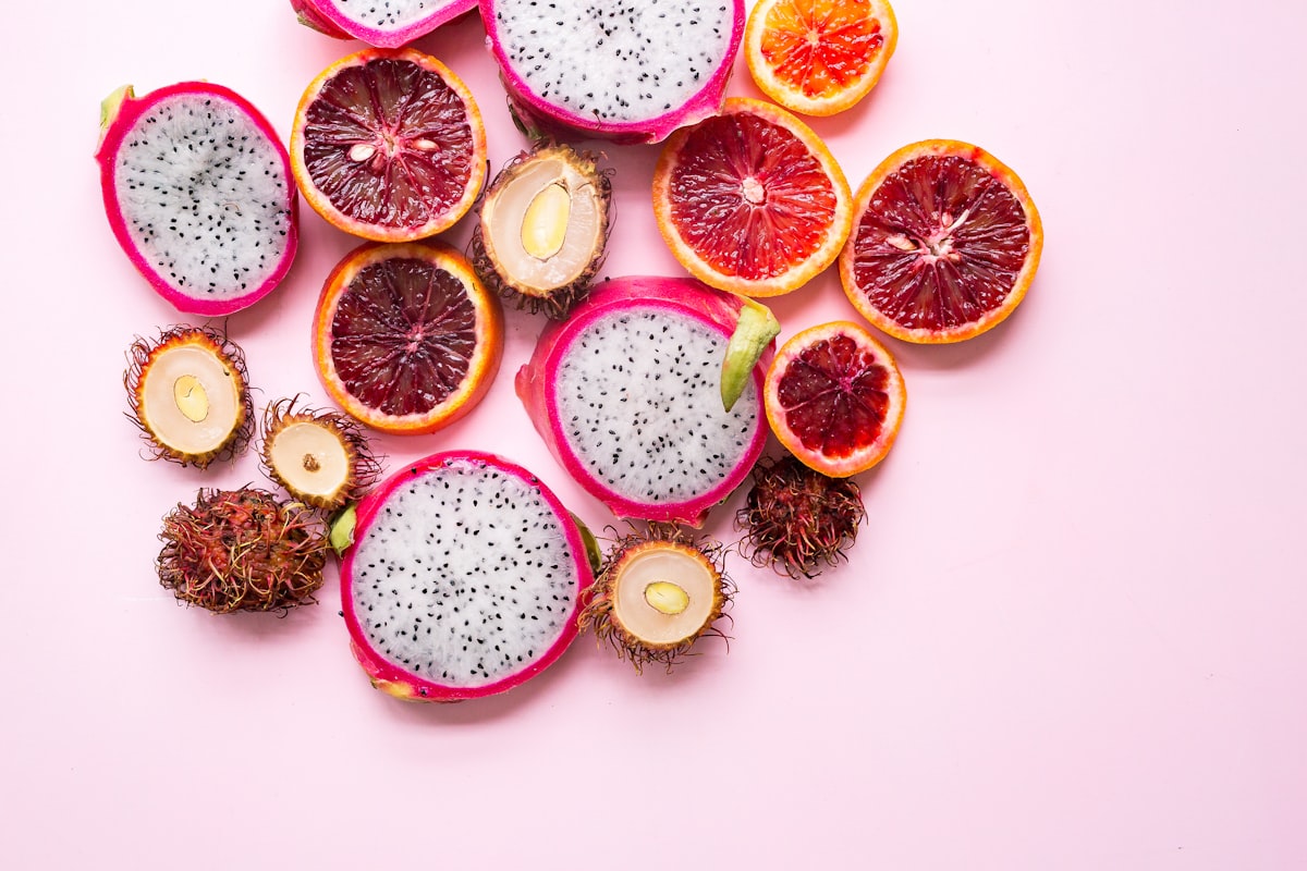 Balanced nutrition with fresh vegetables and whole grains